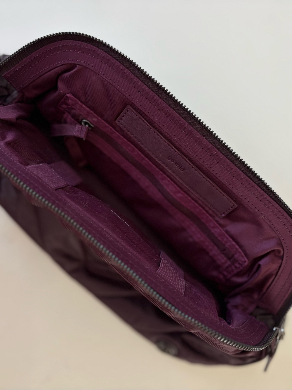 Lululemon Don’t Sweat It Kit Quilted Black Cherry Cosmetic Travel Pouch Bag Gym - Picture 11 of 13